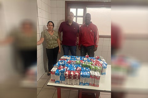 Campeonato de Futebol e Solidariedade: 9º Society do Onze de Maio FC arrecada 79 litros de leite para entidade assistencial